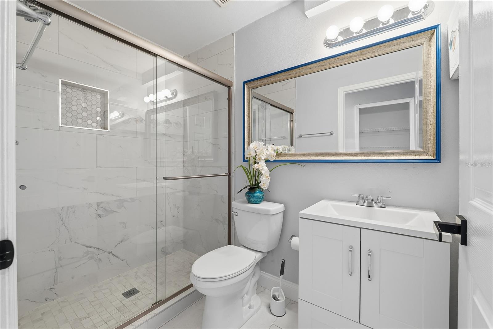 BLOOMINGDALE RDG - Residential Lease