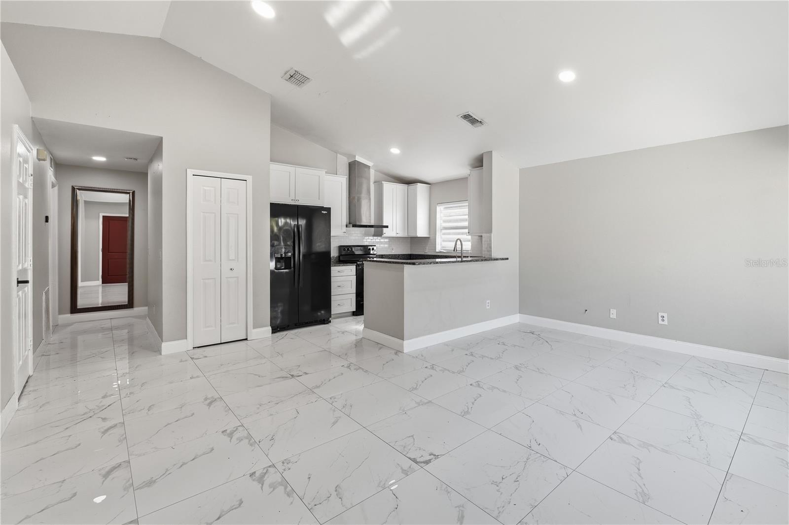 BLOOMINGDALE RDG - Residential Lease