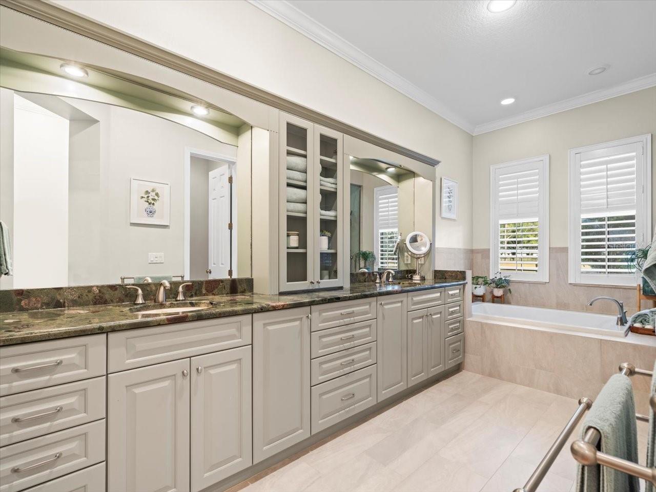 CITRUS GREEN - Residential