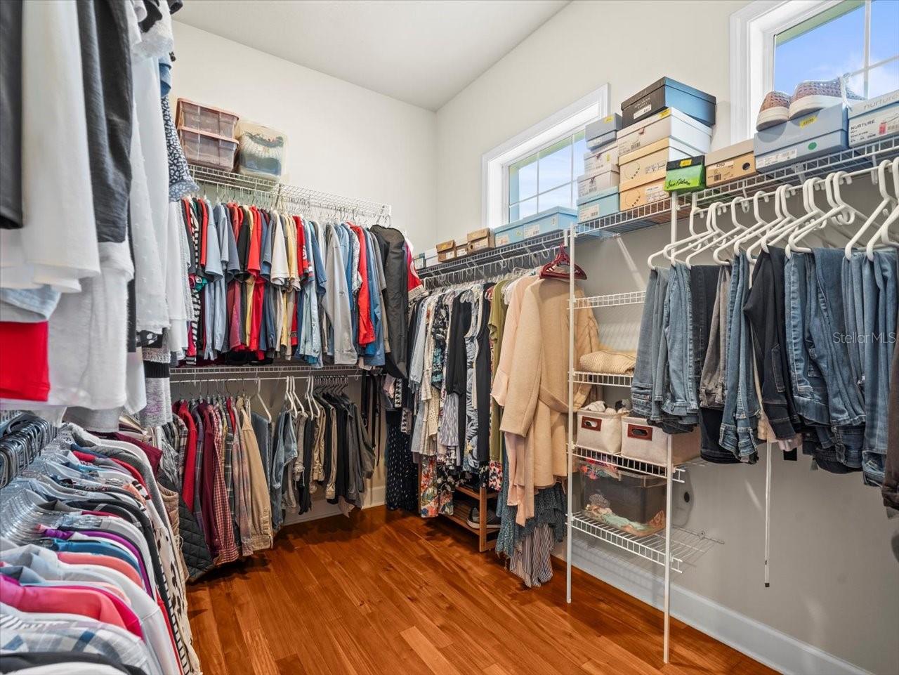 CITRUS GREEN - Residential