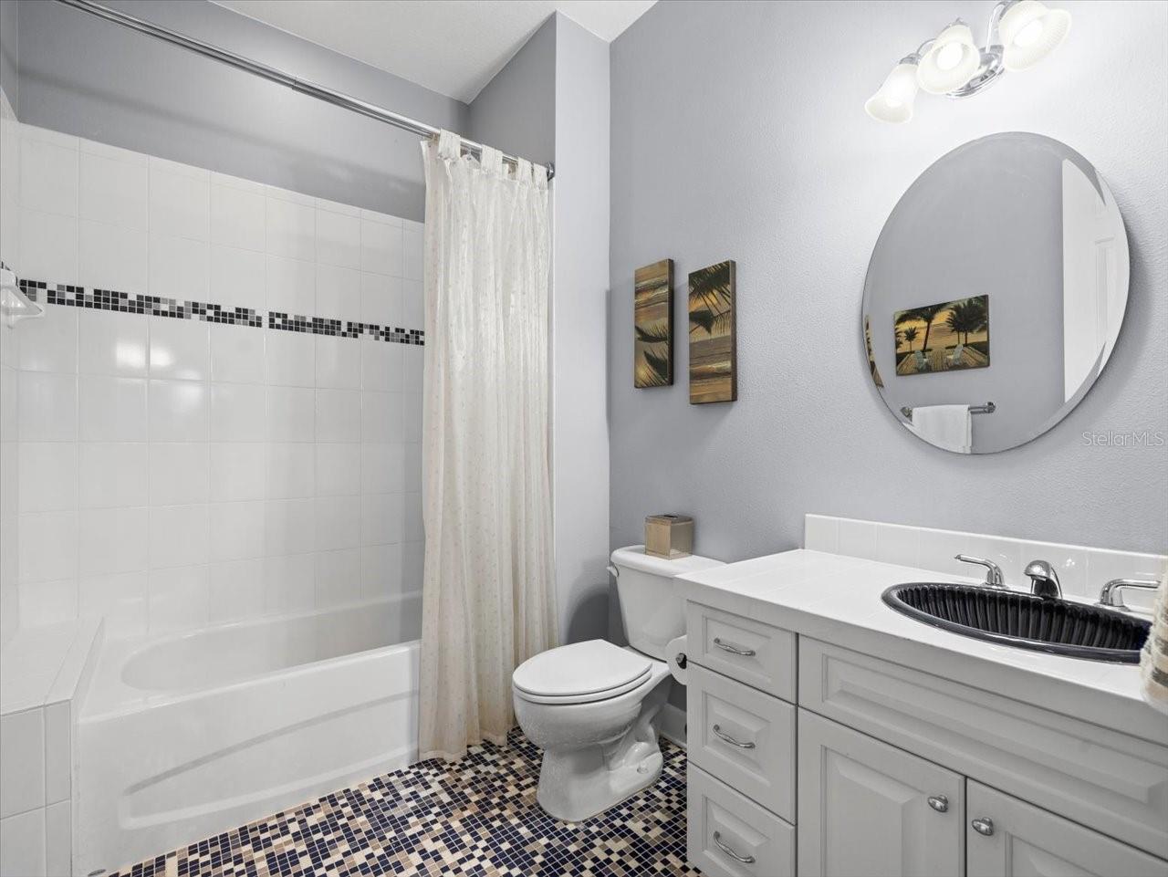 CITRUS GREEN - Residential