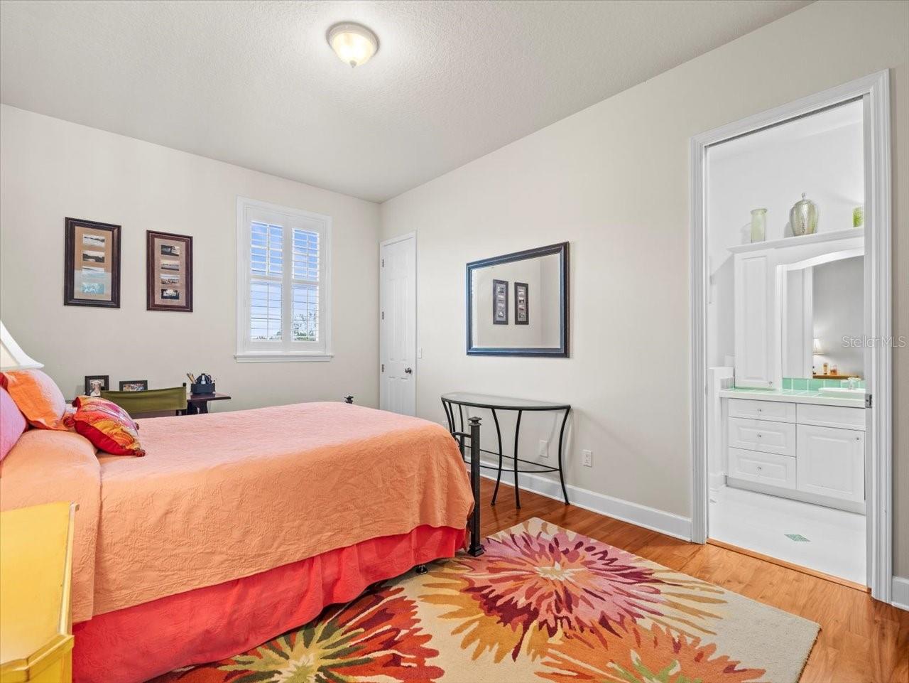 CITRUS GREEN - Residential