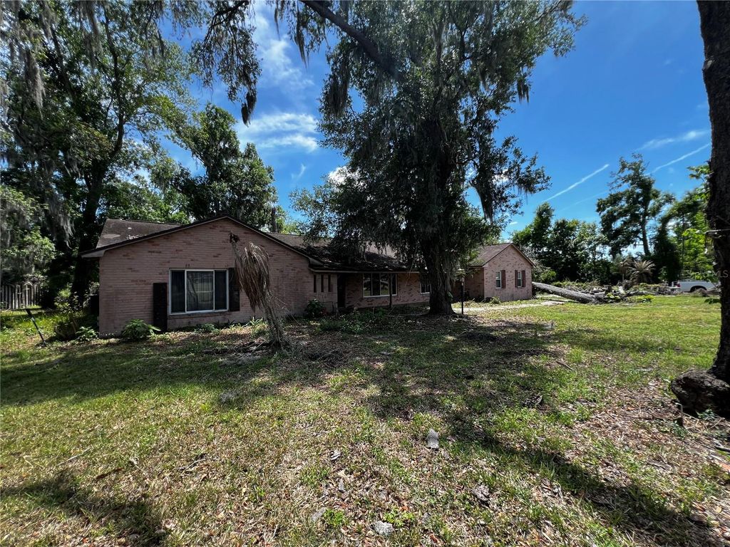 Photo of 117 Hickory Creek Boulevard, Brandon, FL 33511 (MLS # TB8497838)