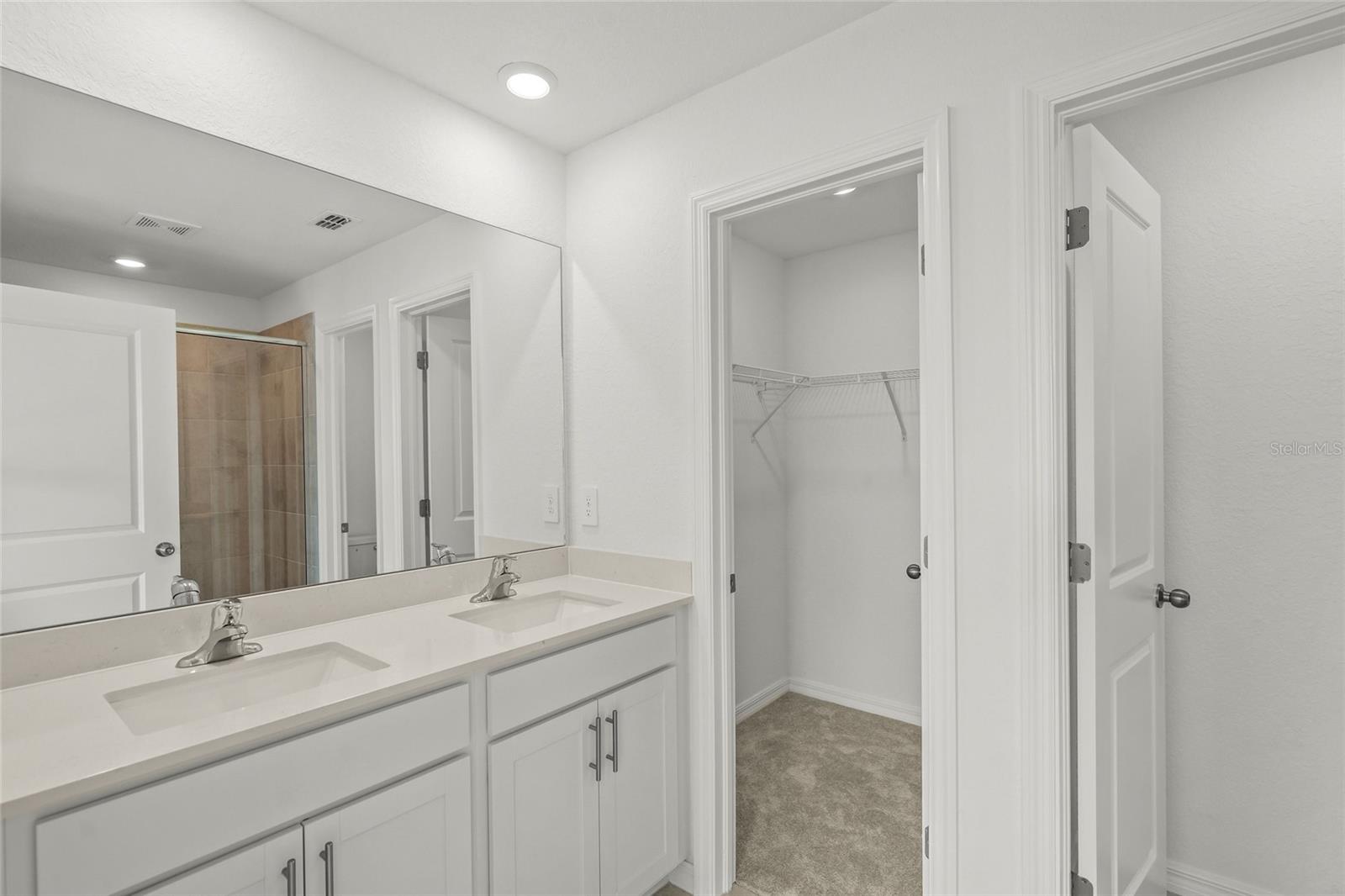 AURORA SUB - Residential Lease