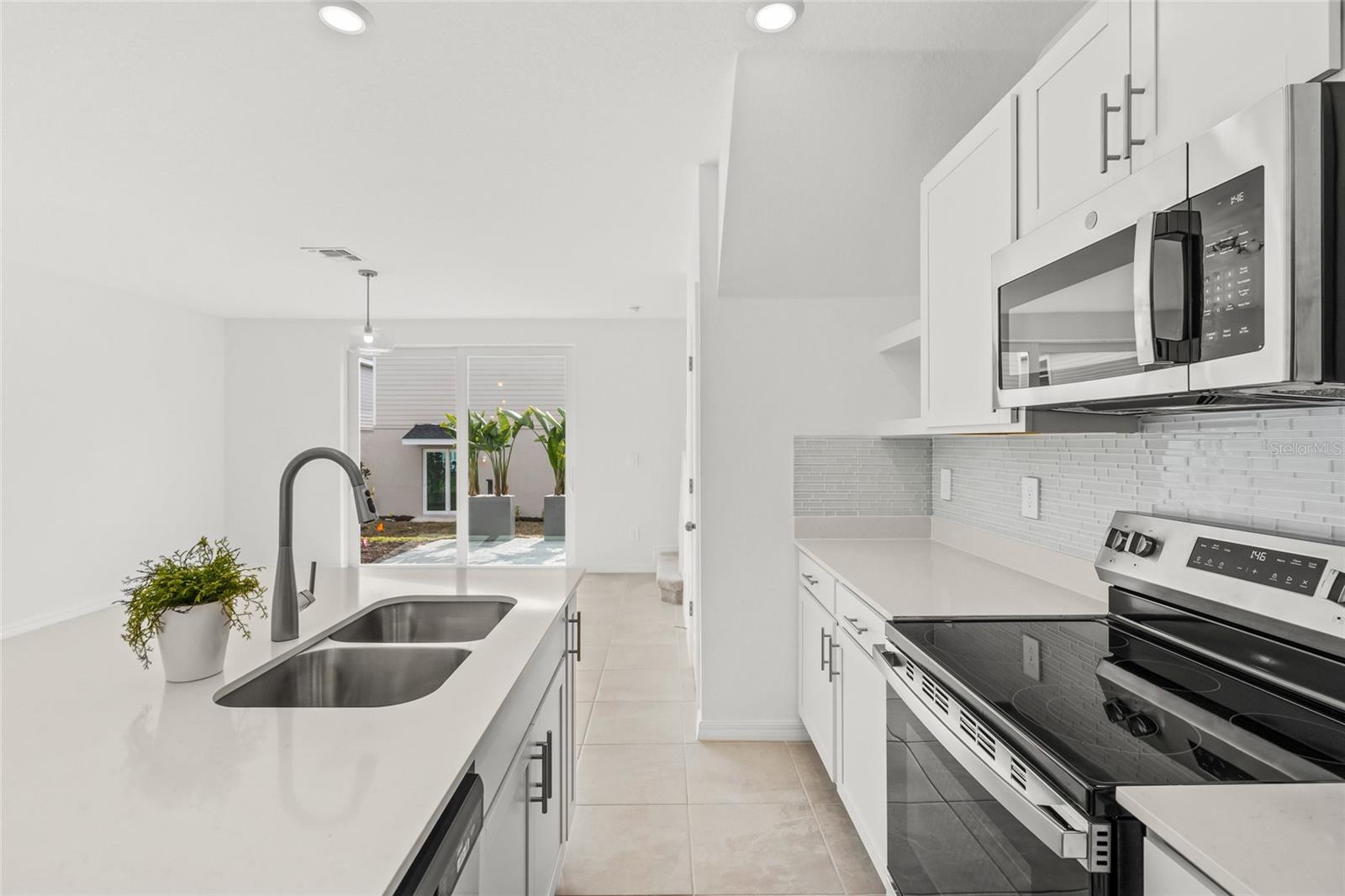 AURORA SUB - Residential Lease