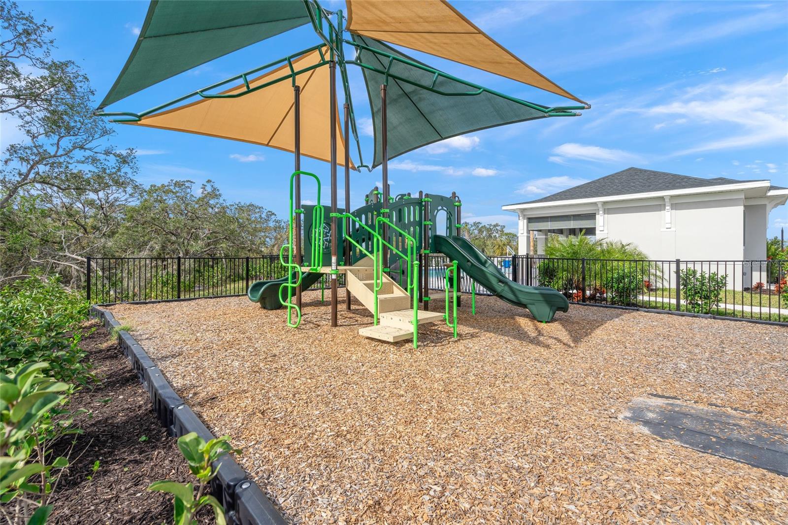AURORA SUB - Residential Lease