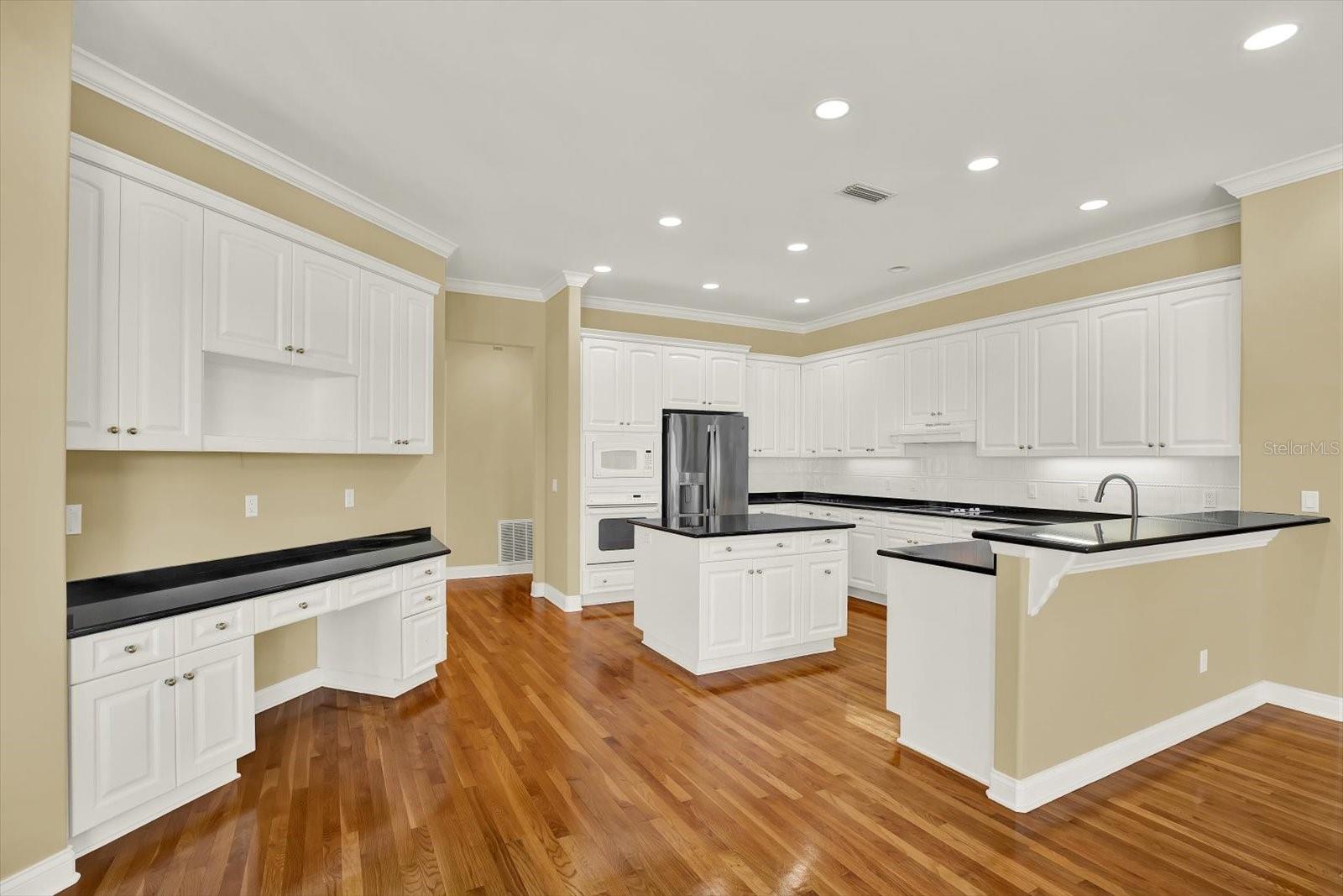 PRESERVE AT LAKE THOMAS - Residential