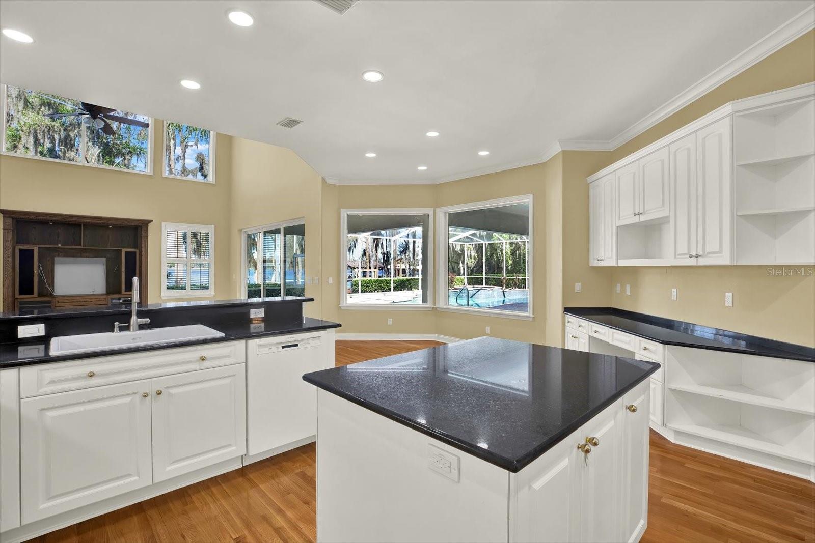PRESERVE AT LAKE THOMAS - Residential