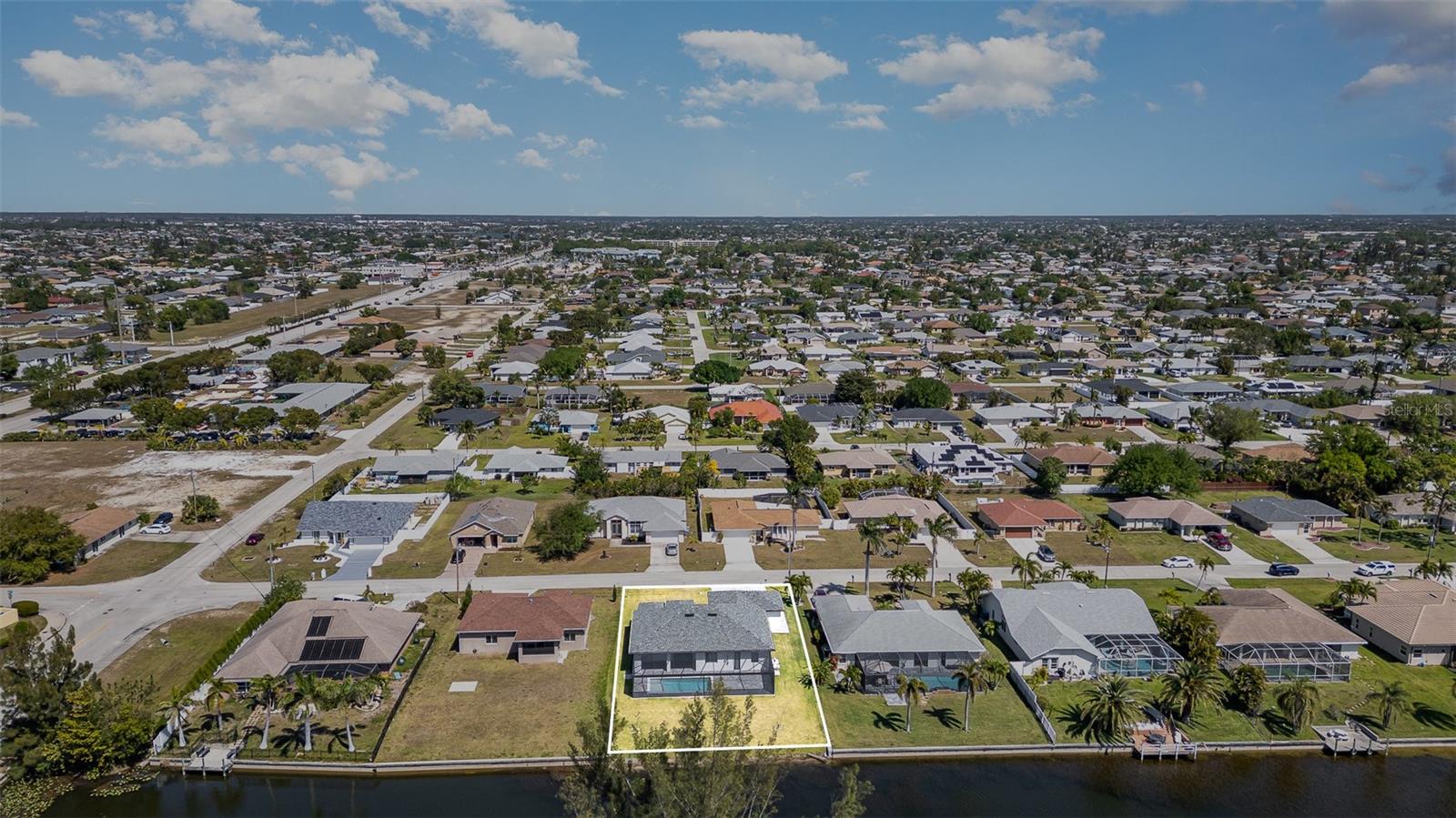 CAPE CORAL - Residential