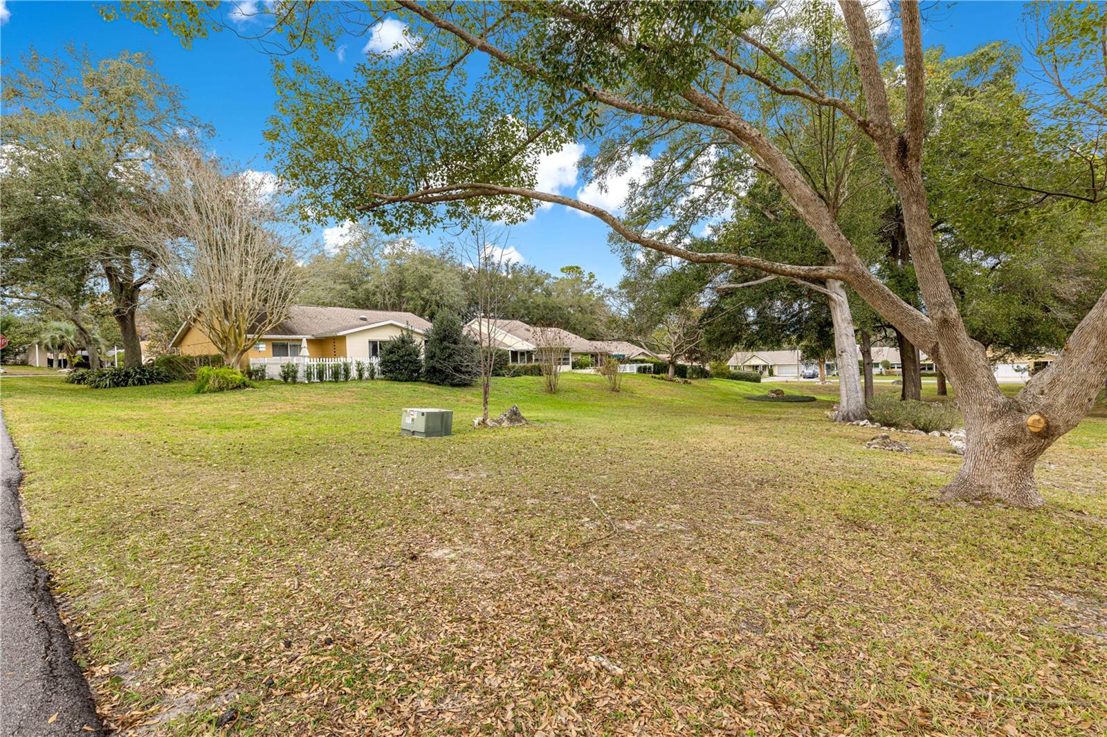 ON TOP OF THE WORLD - Residential