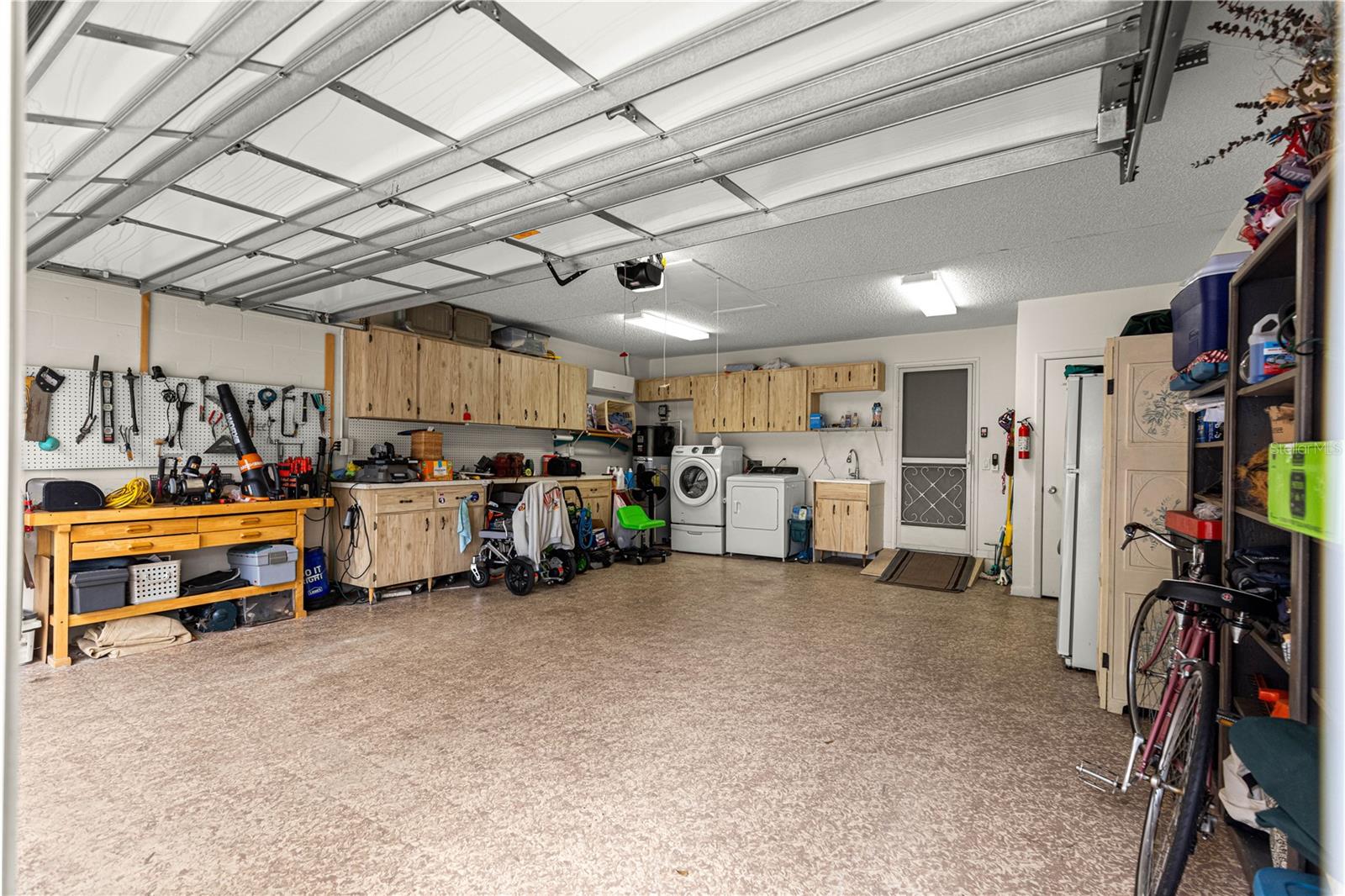 ON TOP OF THE WORLD - Residential