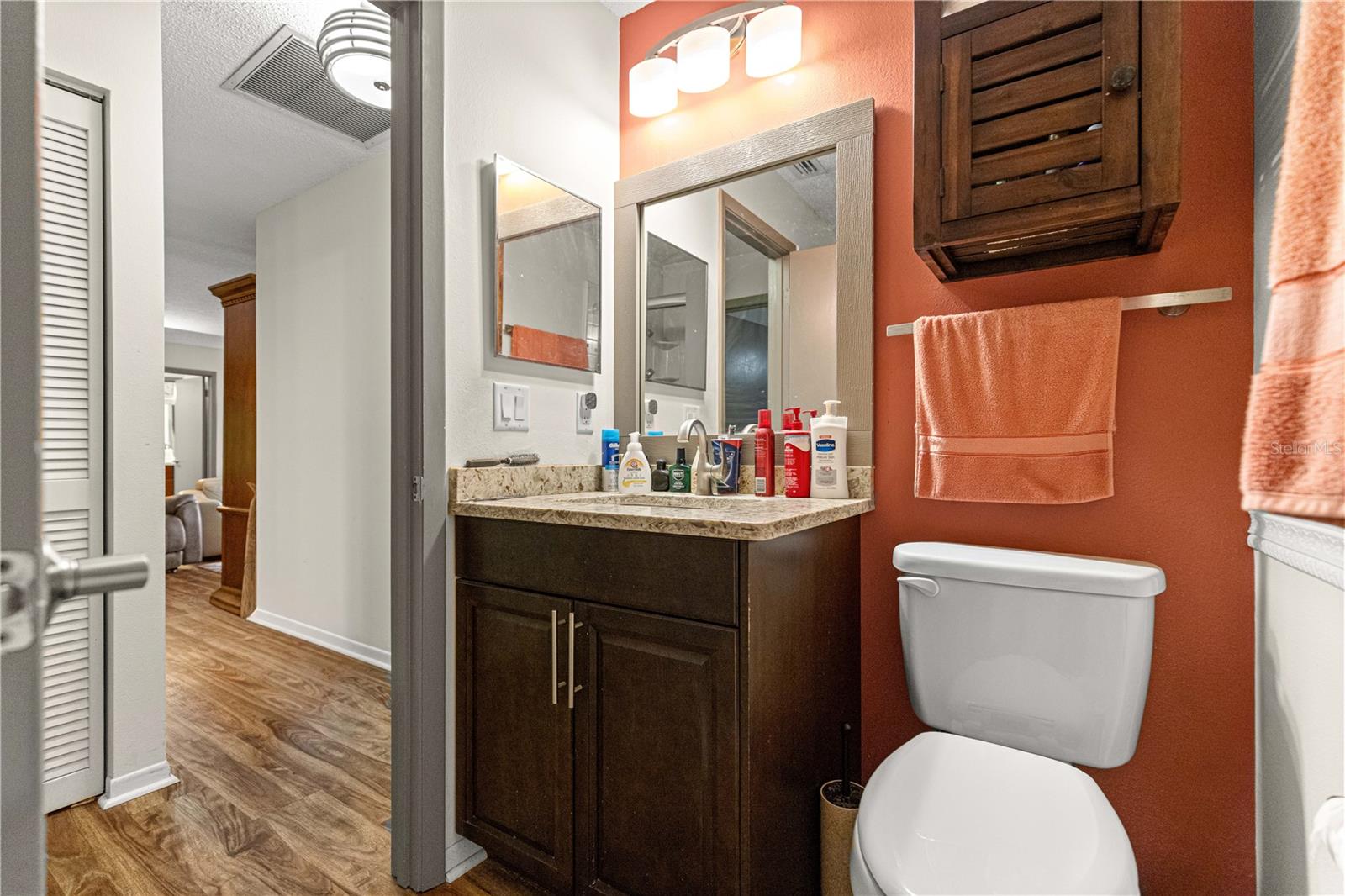 ON TOP OF THE WORLD - Residential