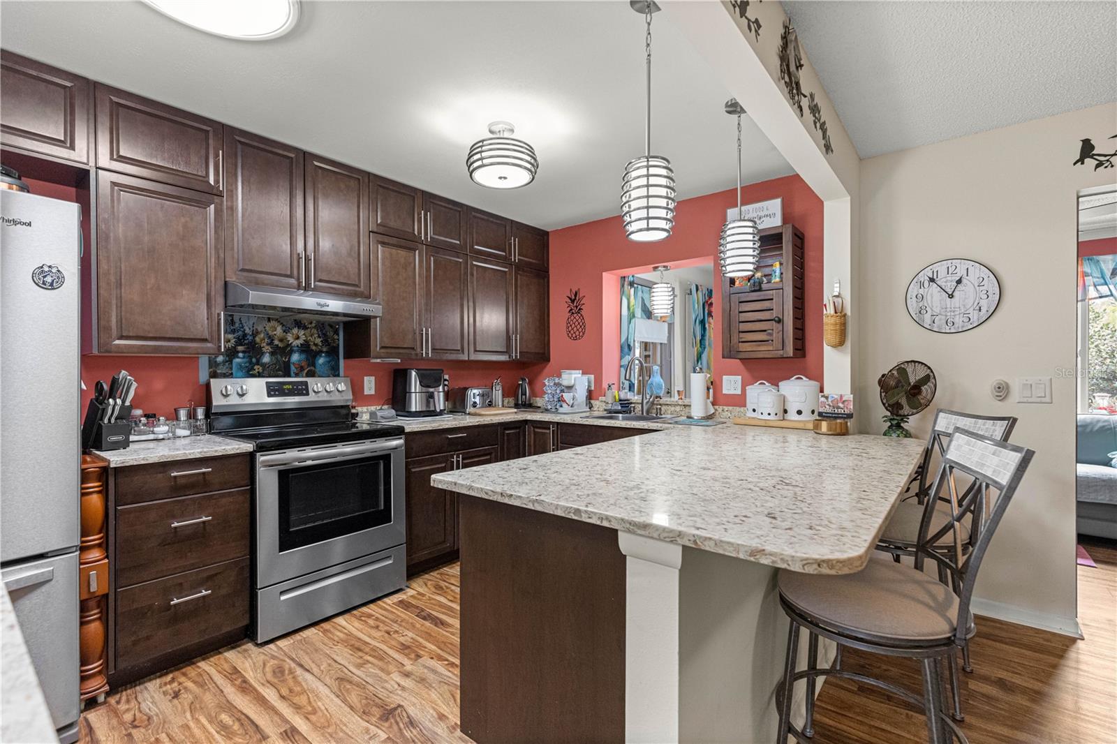 ON TOP OF THE WORLD - Residential