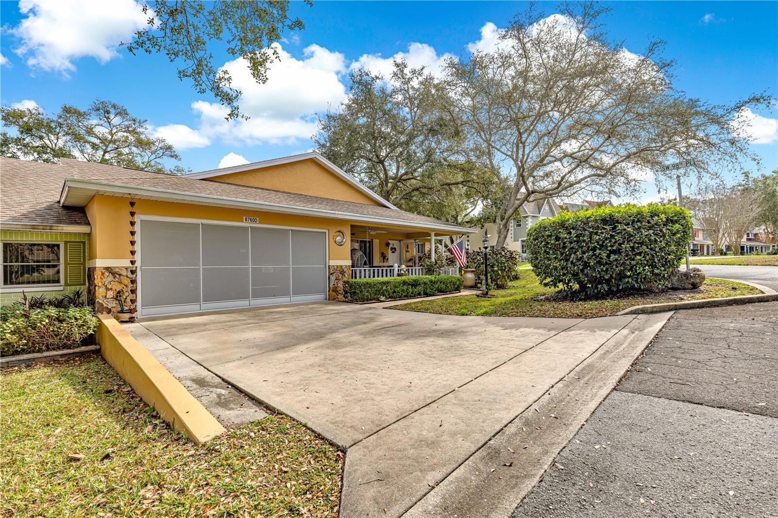 ON TOP OF THE WORLD - Residential