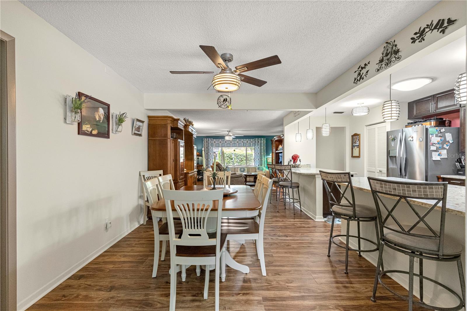 ON TOP OF THE WORLD - Residential