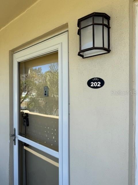 GATEWAY SQUARE APTS - Residential