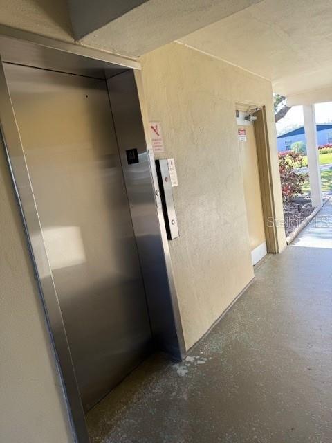 GATEWAY SQUARE APTS - Residential