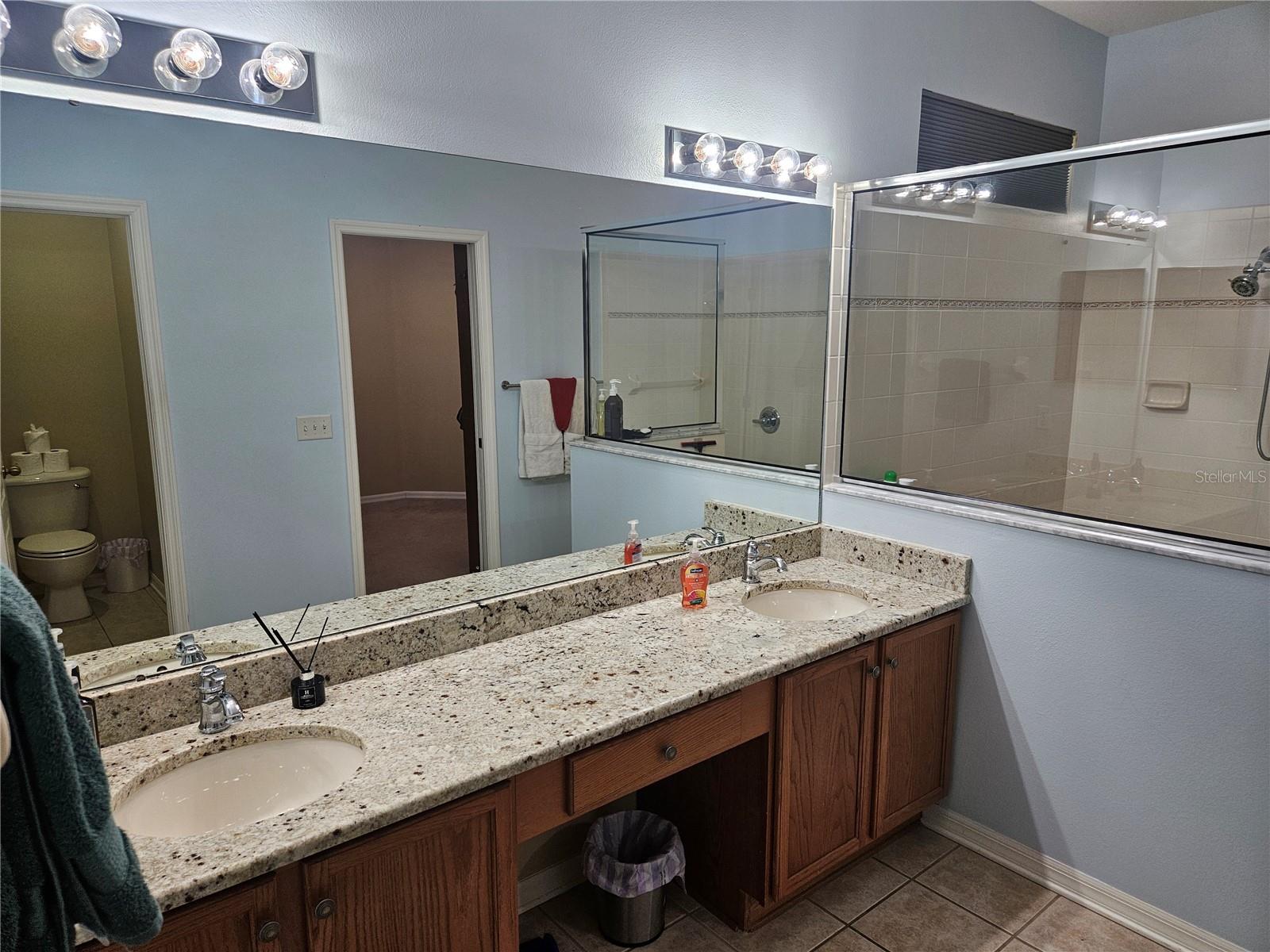 IVY LAKE ESTATES PRC - Residential Lease