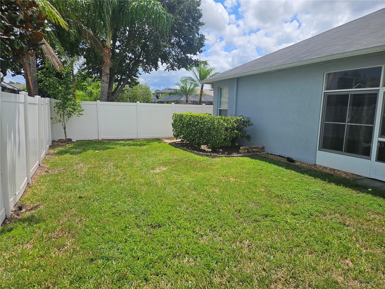 IVY LAKE ESTATES PRC - Residential Lease