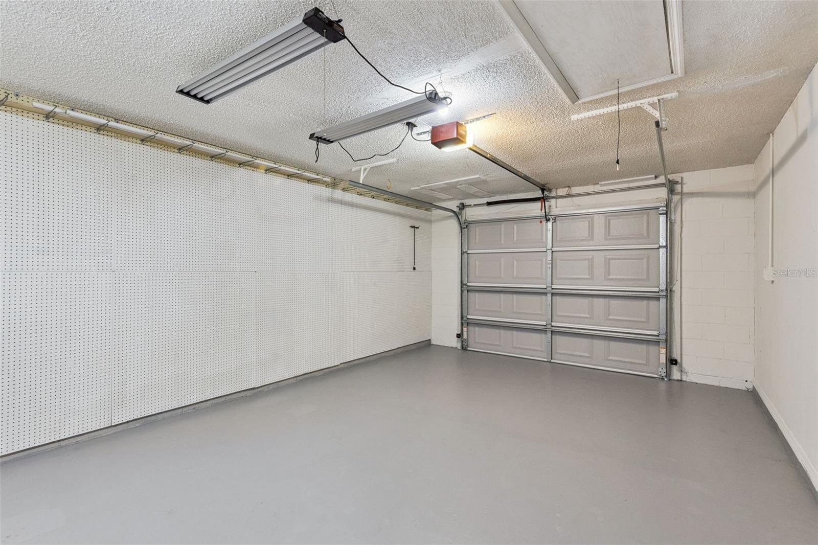 DELTONA LAKES UNIT 75 - Residential