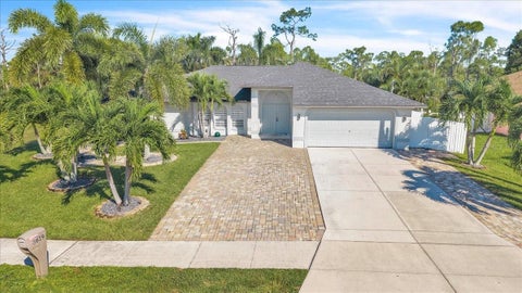 Photo of 3619 Oasis Boulevard, Cape Coral, FL 33914 (MLS # C7532012)