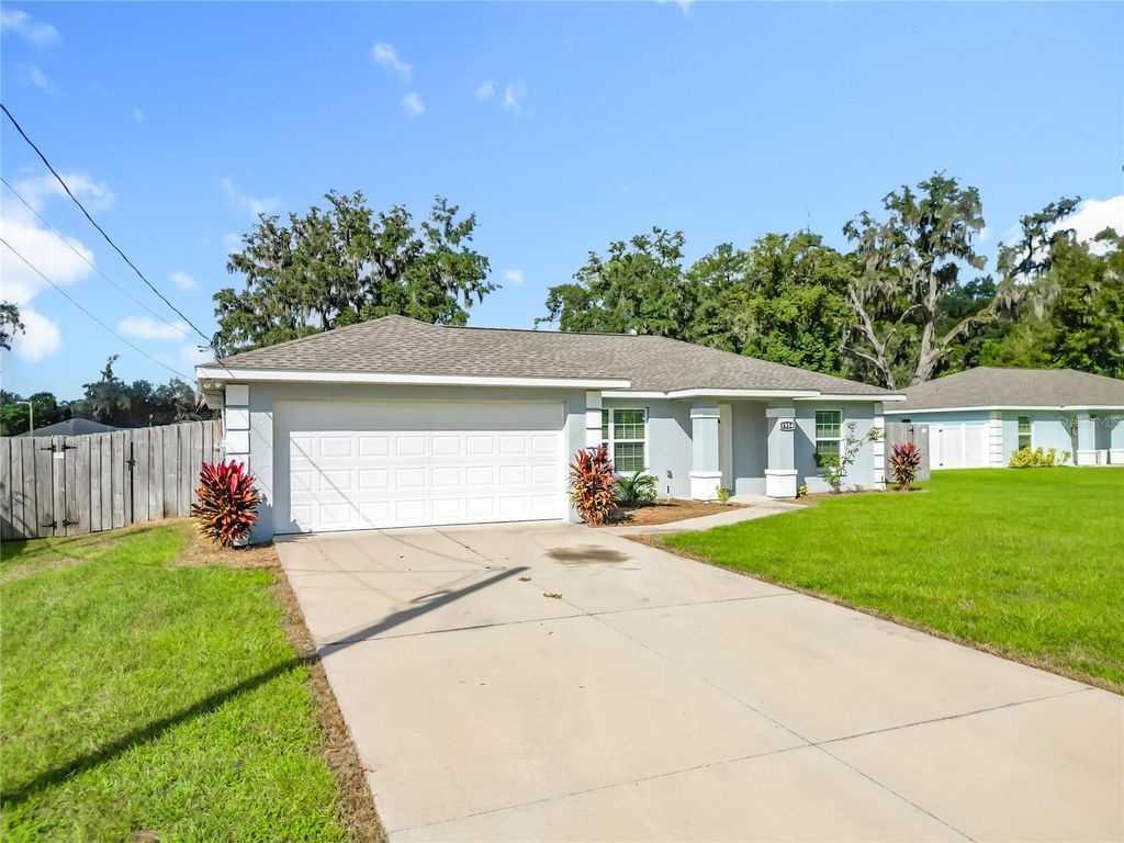 Photo of 1954 NW 21 Avenue, Ocala, FL 34475 (MLS # OM715514)