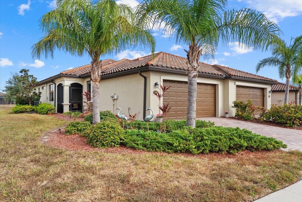 Photo of 12588 Garibaldi Lane, Venice, FL 34293 (MLS # N6142214)