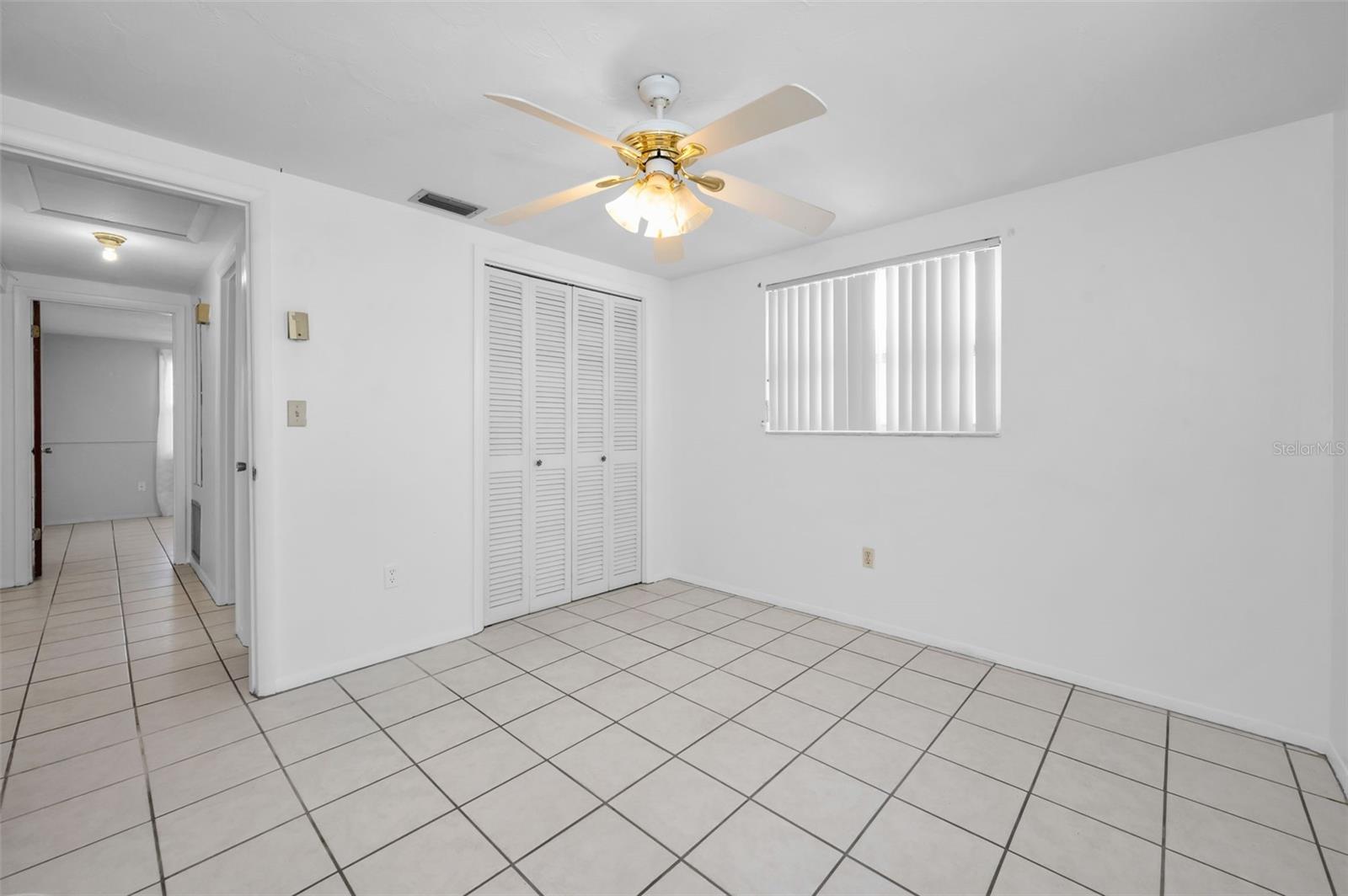 HOLIDAY GARDENS ESTATES - Residential