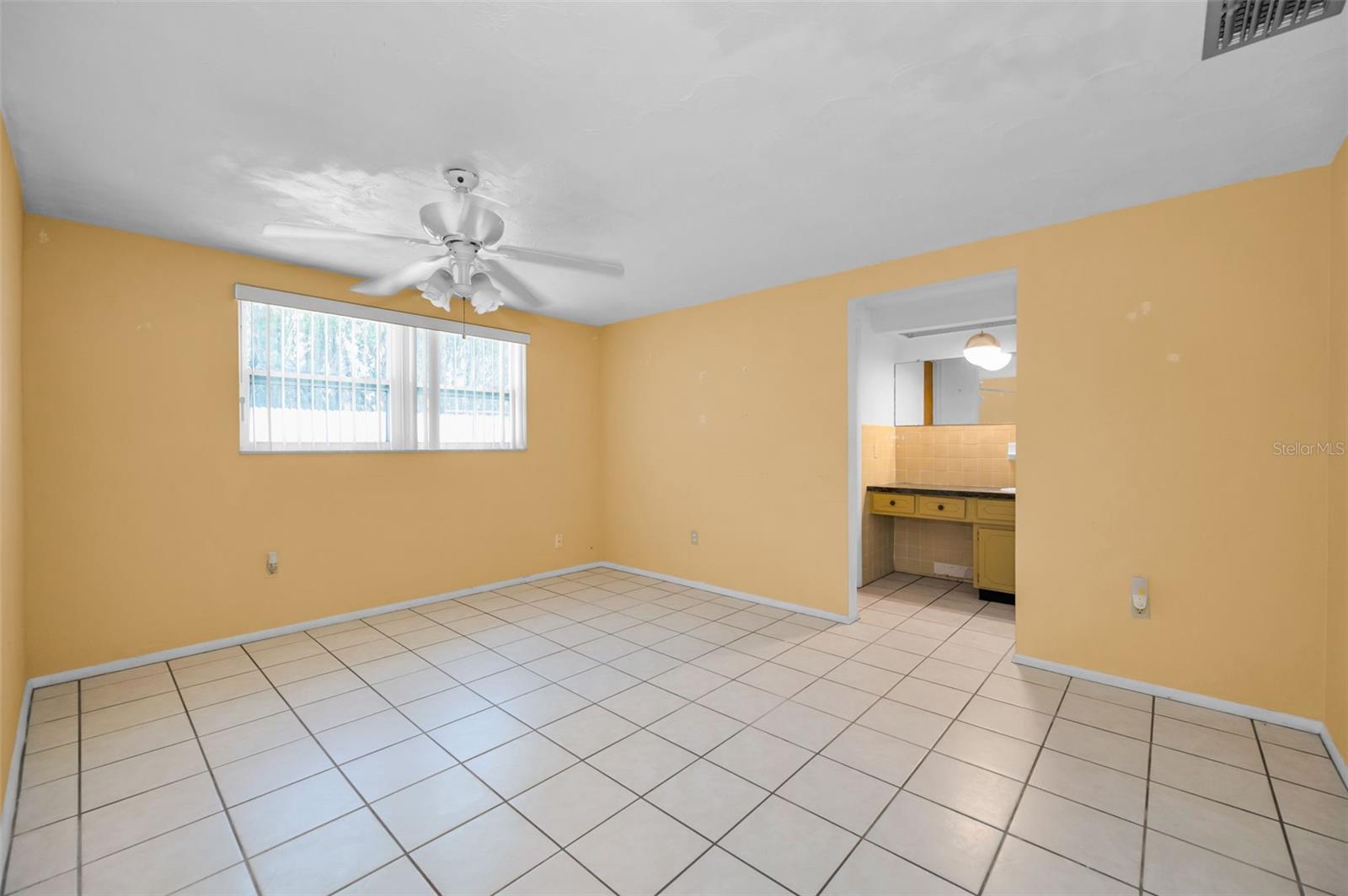 HOLIDAY GARDENS ESTATES - Residential