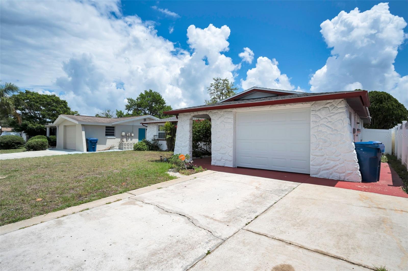 HOLIDAY GARDENS ESTATES - Residential