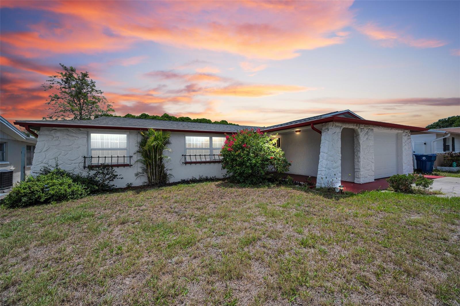 HOLIDAY GARDENS ESTATES - Residential