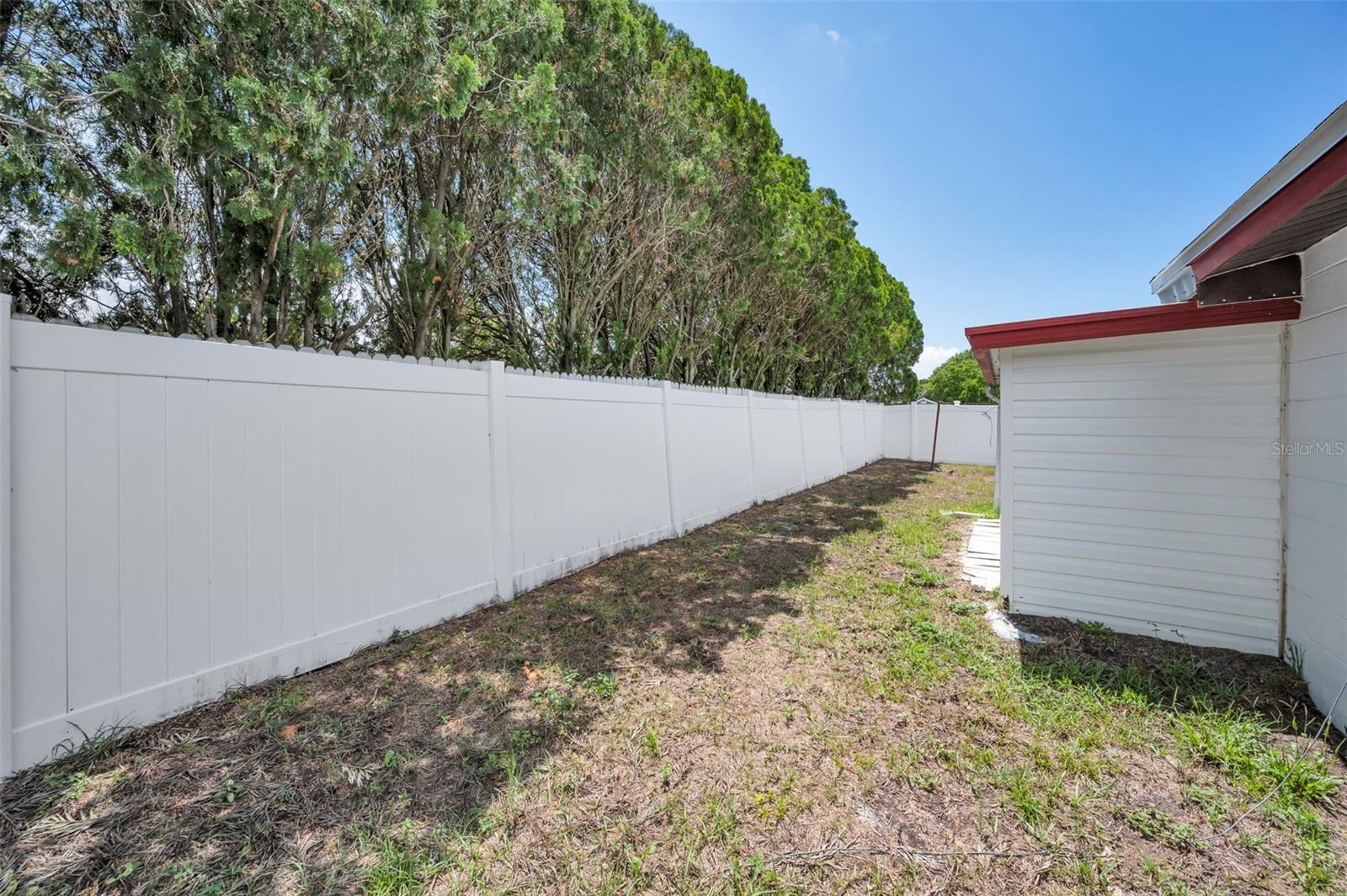 HOLIDAY GARDENS ESTATES - Residential