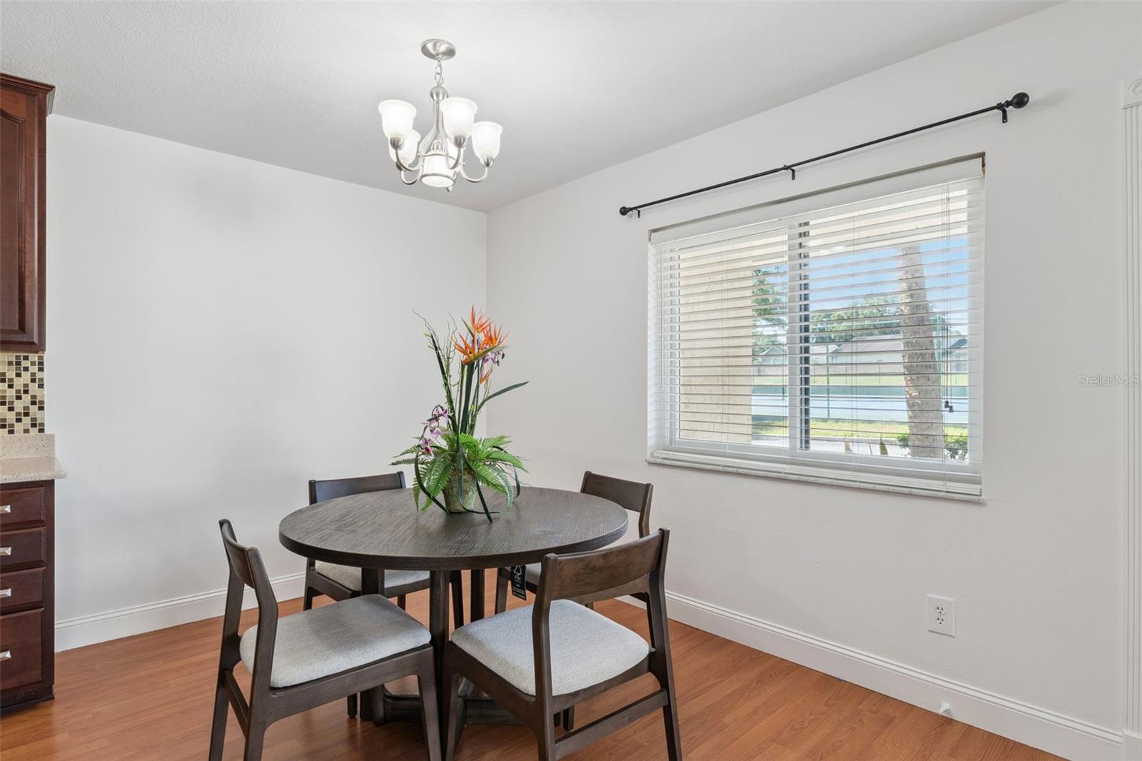 LAKE OLYMPIC TWNHS - Residential