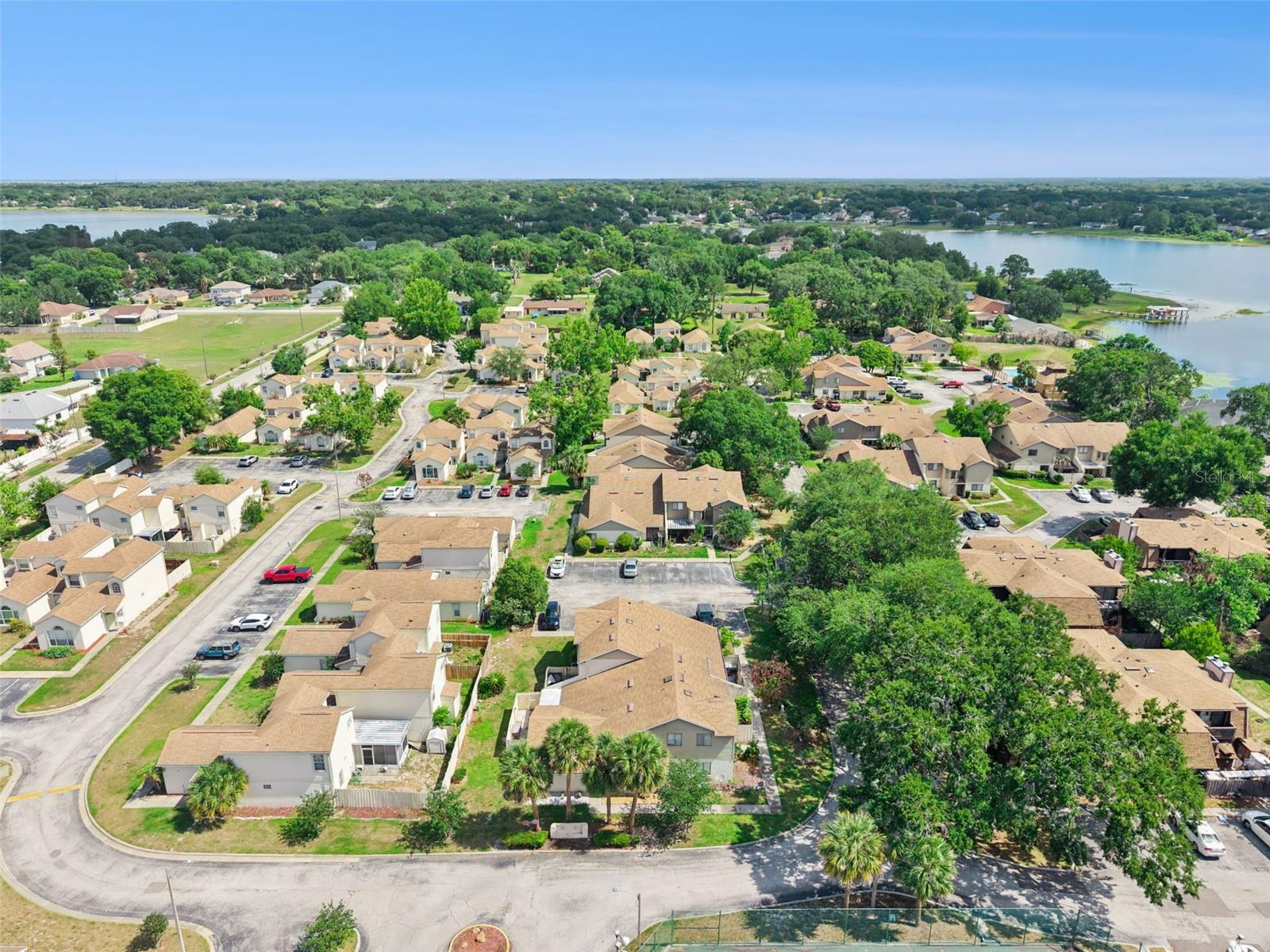 LAKE OLYMPIC TWNHS - Residential