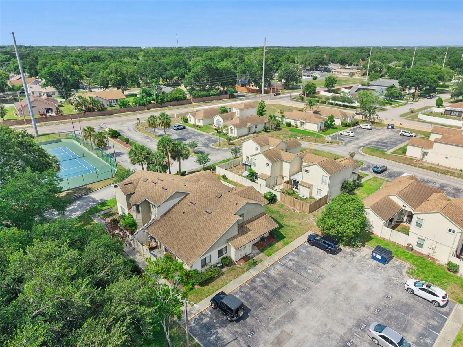 LAKE OLYMPIC TWNHS - Residential