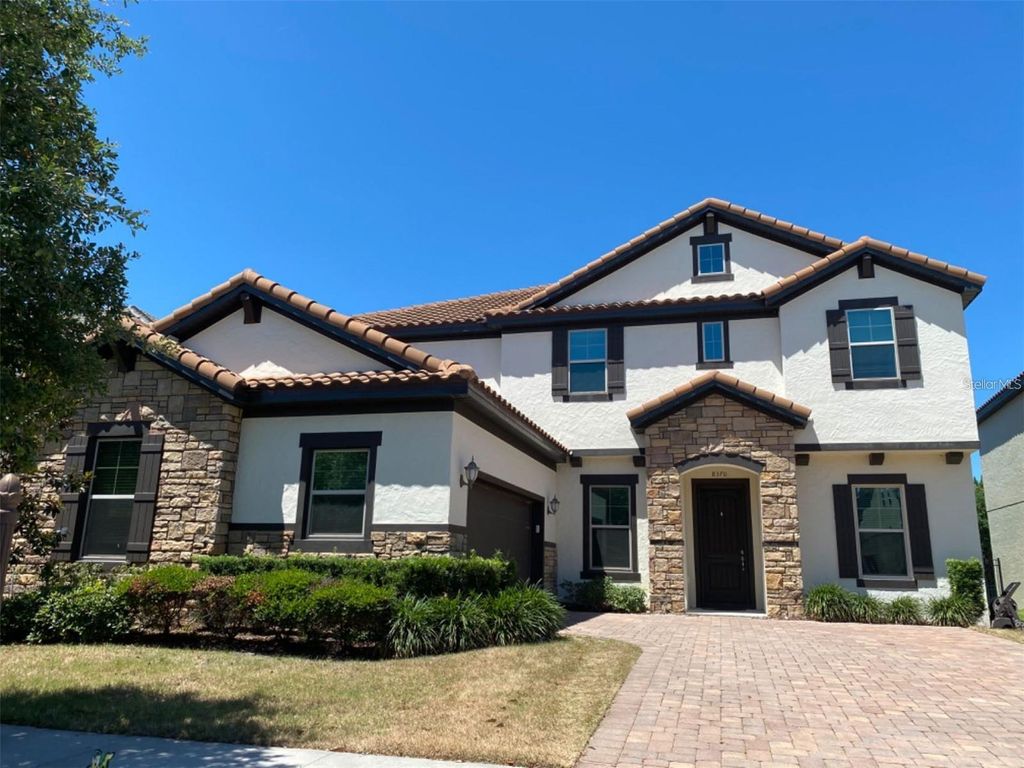 Photo of 8370 Lookout Point Dr., Windermere, FL 34786 (MLS # O6379349)