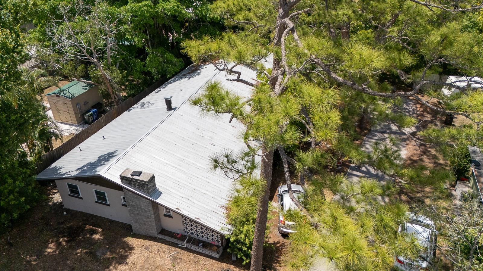 2110 PALM TERRACE
