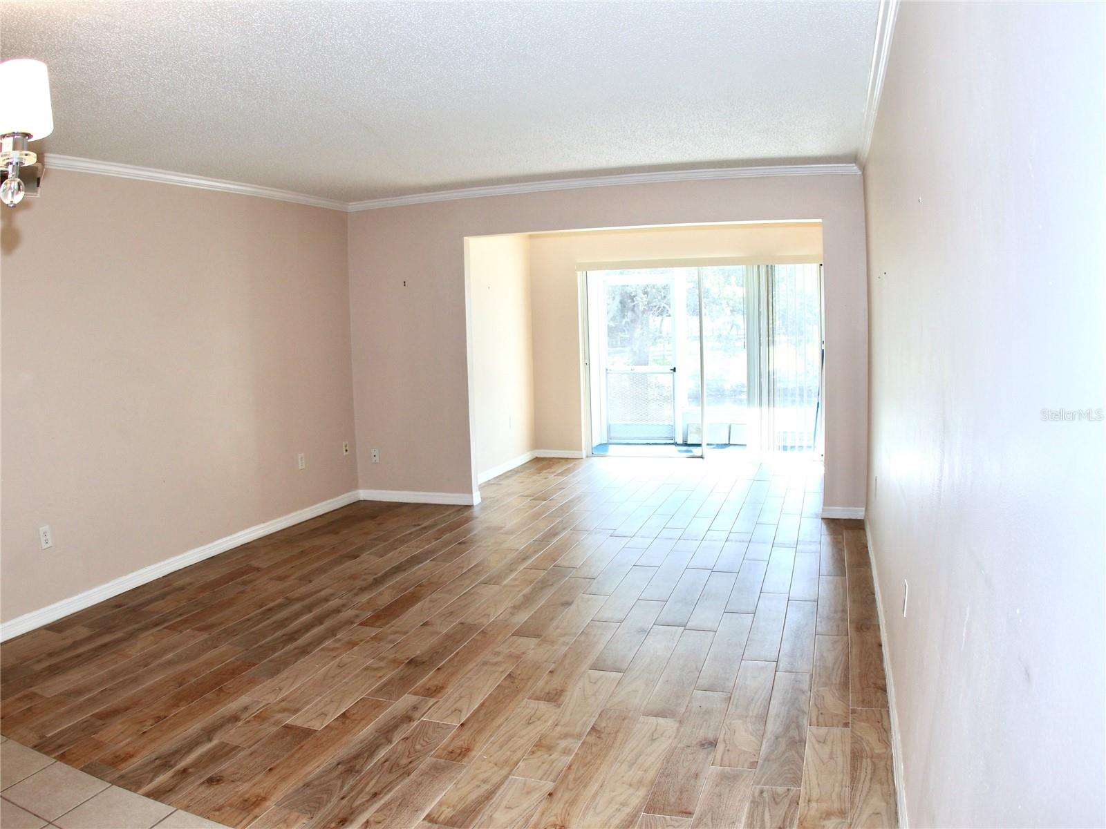 946 VIRGINIA STREET 102