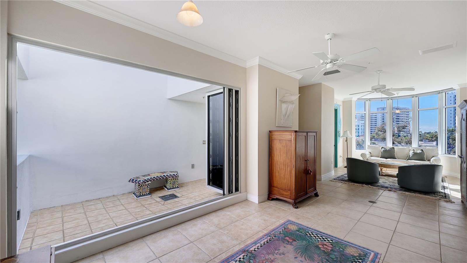 MARQUEE EN VILLE - Residential