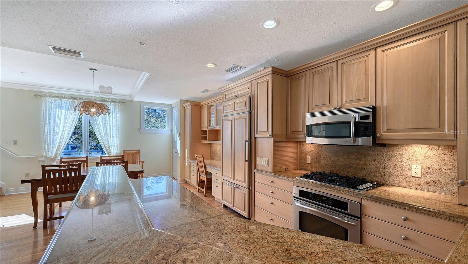 MARQUEE EN VILLE - Residential