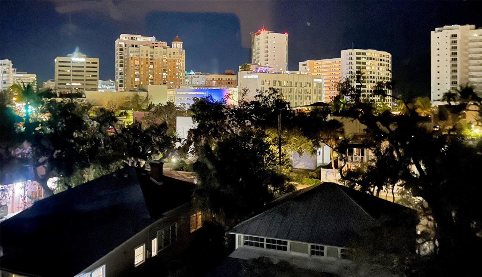 MARQUEE EN VILLE - Residential