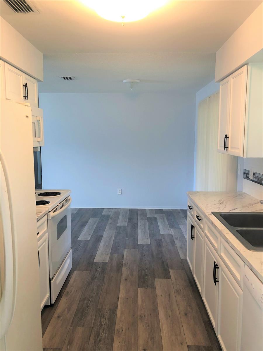 Aqua Golf - Residential Lease