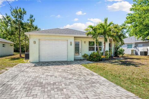 2840 S SHADE AVENUE SARASOTA FL 34239