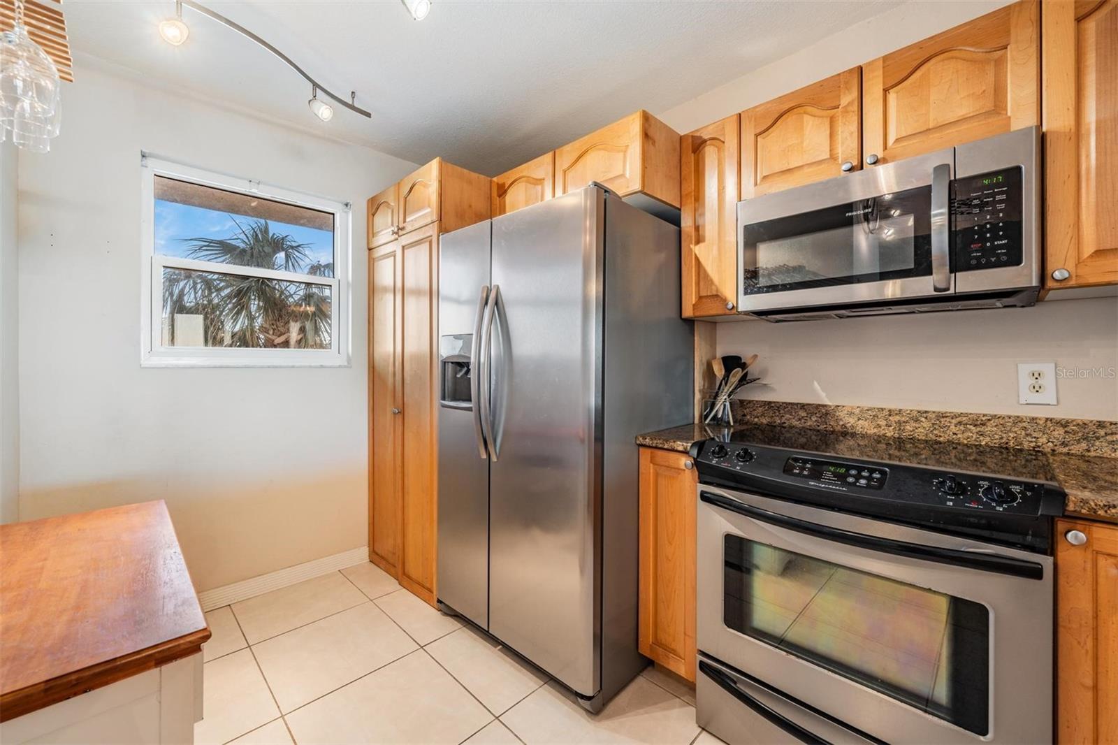 SHORE MARINER THE CONDO - Residential Lease