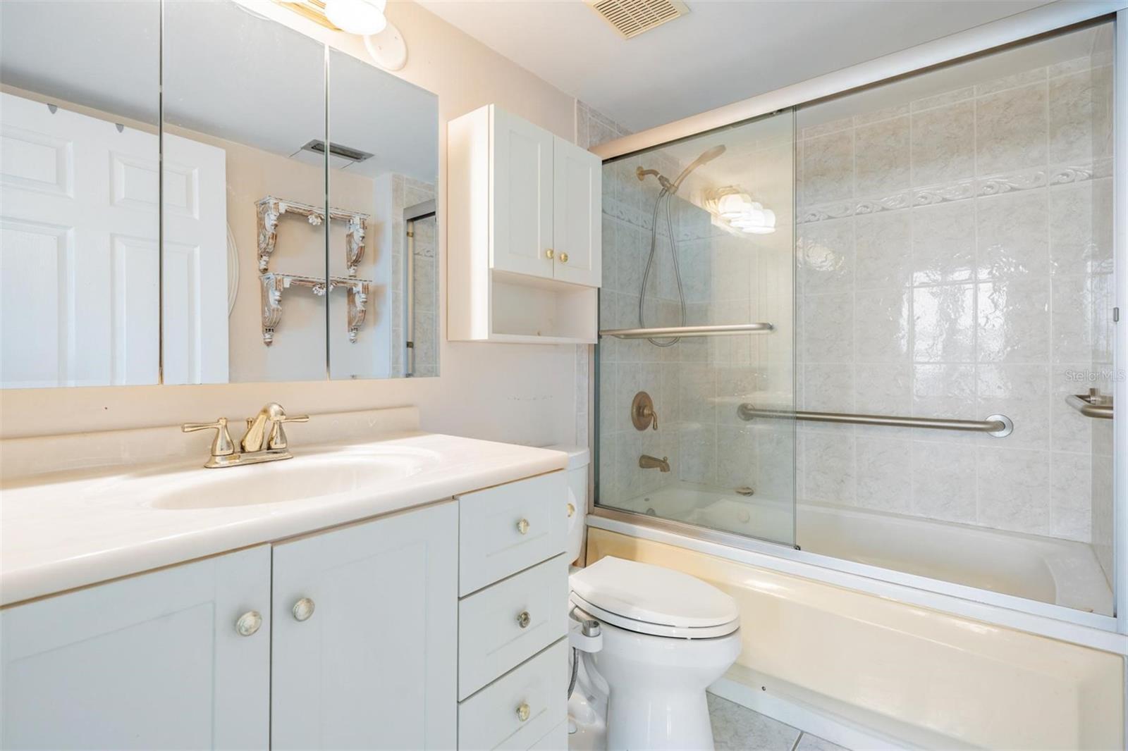 SHORE MARINER THE CONDO - Residential Lease