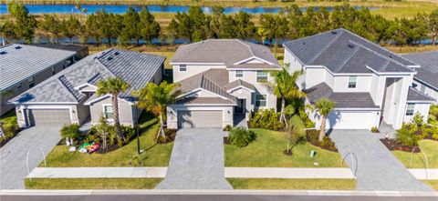 A home in NAPLES