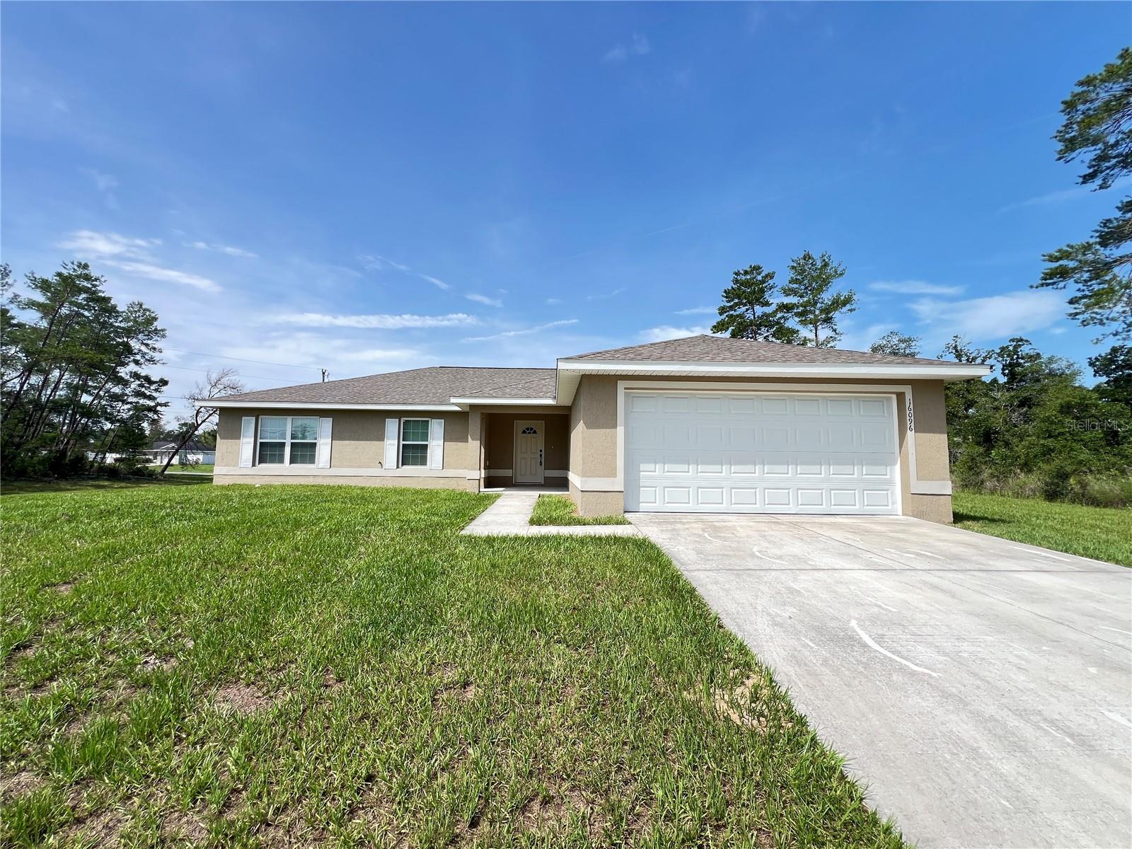 Available NOW! Come live in this INCREDIBLE 4BR/2BA home in the lovely Ocala! With 1,747 sq. ft. this SPACIOUS, open floor plan features carpet throughout and tile in the wet areas. You're going to appreciate living in this home!! High-efficiency windows throughout to save you on utility costs! Beautiful chocolate cabinetry and UPGRADED COUNTER TOPS in the kitchen! Near the Half Moon & Potts Wildlife Management Areas and Halpata Tastanaki Nature Preserve for the outdoor enthusiasts!! Minutes from I-75 for easy commuting! Close to shopping, dining, and entertainment! Schedule your showing today because this home is sure to go quickly!!
** 600 credit score minimum
*** More photos to come!