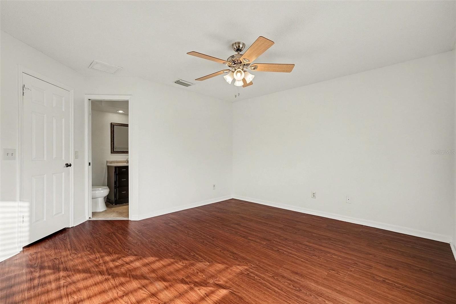 LAKEVIEW VILLAS AT PEBBLE CREE - Residential Lease