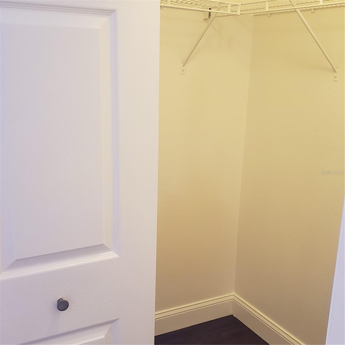 PROMENADE PH 01 - Residential Lease