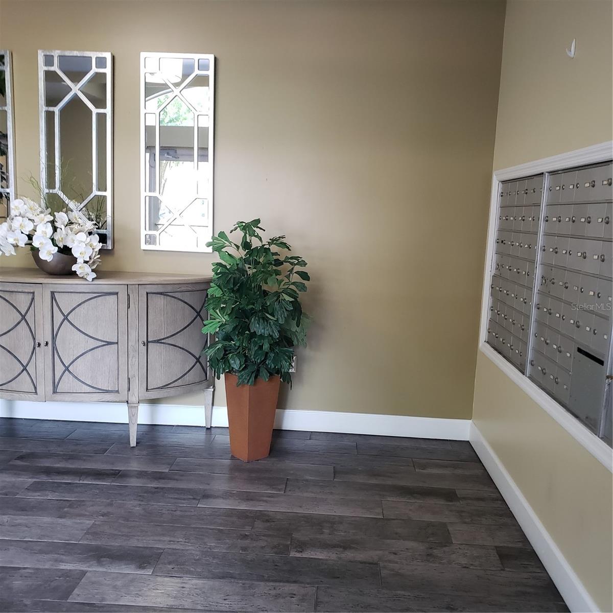 PROMENADE PH 01 - Residential Lease